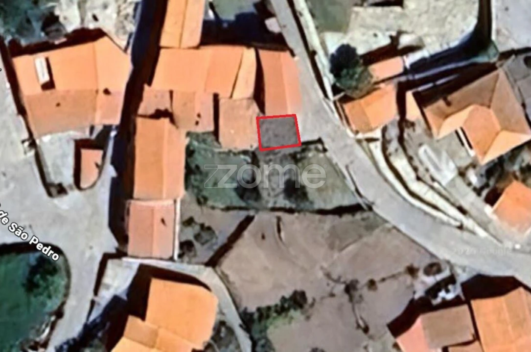 Moradia T1 para Venda em Linhares Foto 21