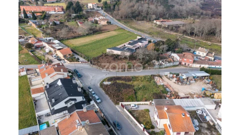 Terreno para Venda em Pedroso e Seixezelo