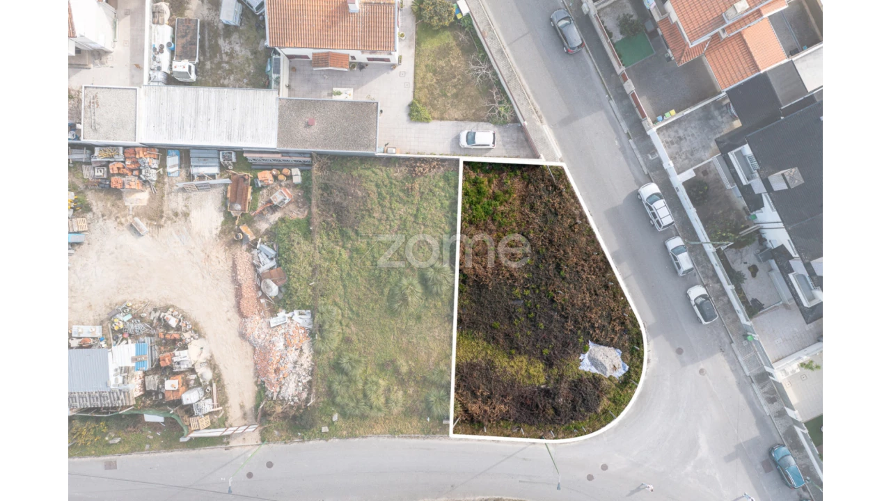 Terreno para Venda em Pedroso e Seixezelo Foto 2
