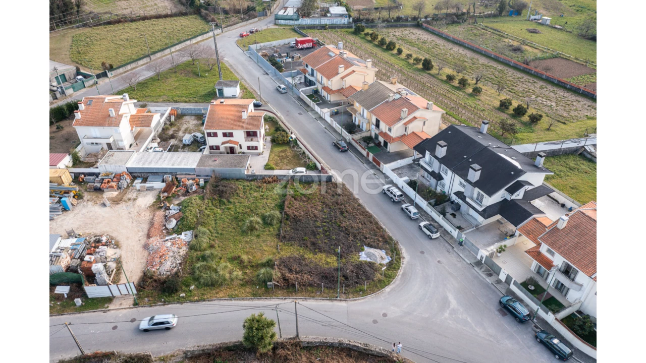 Terreno para Venda em Pedroso e Seixezelo Foto 5