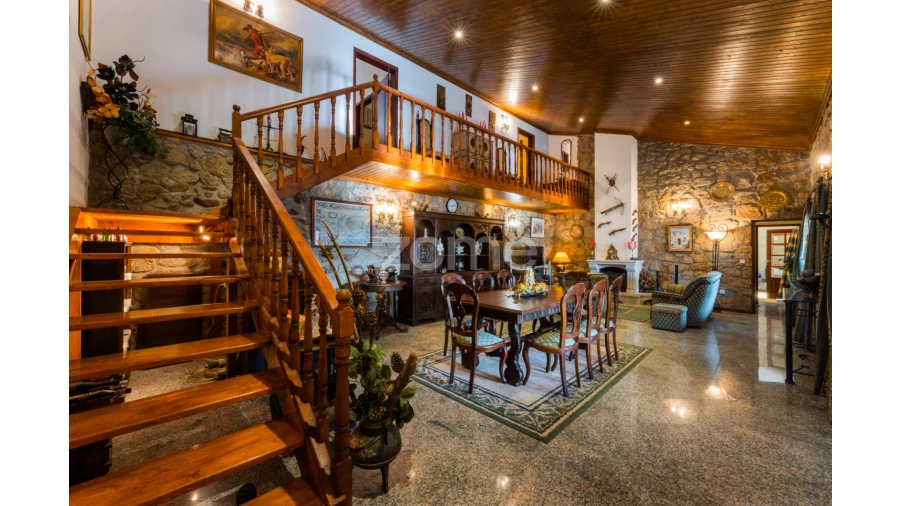 Moradia T5 para Venda em Vilar da Veiga Foto 3