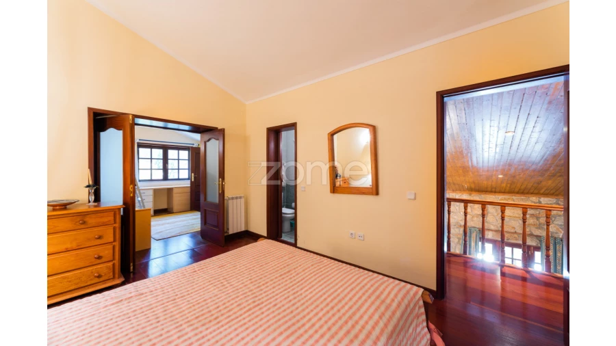 Moradia T5 para Venda em Vilar da Veiga Foto 16