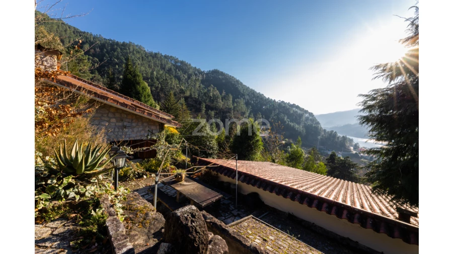 Moradia T5 para Venda em Vilar da Veiga Foto 35