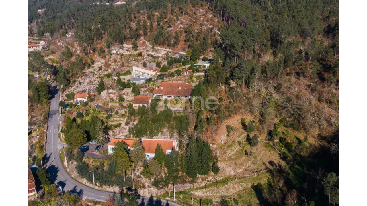 Moradia T5 para Venda em Vilar da Veiga Foto 57