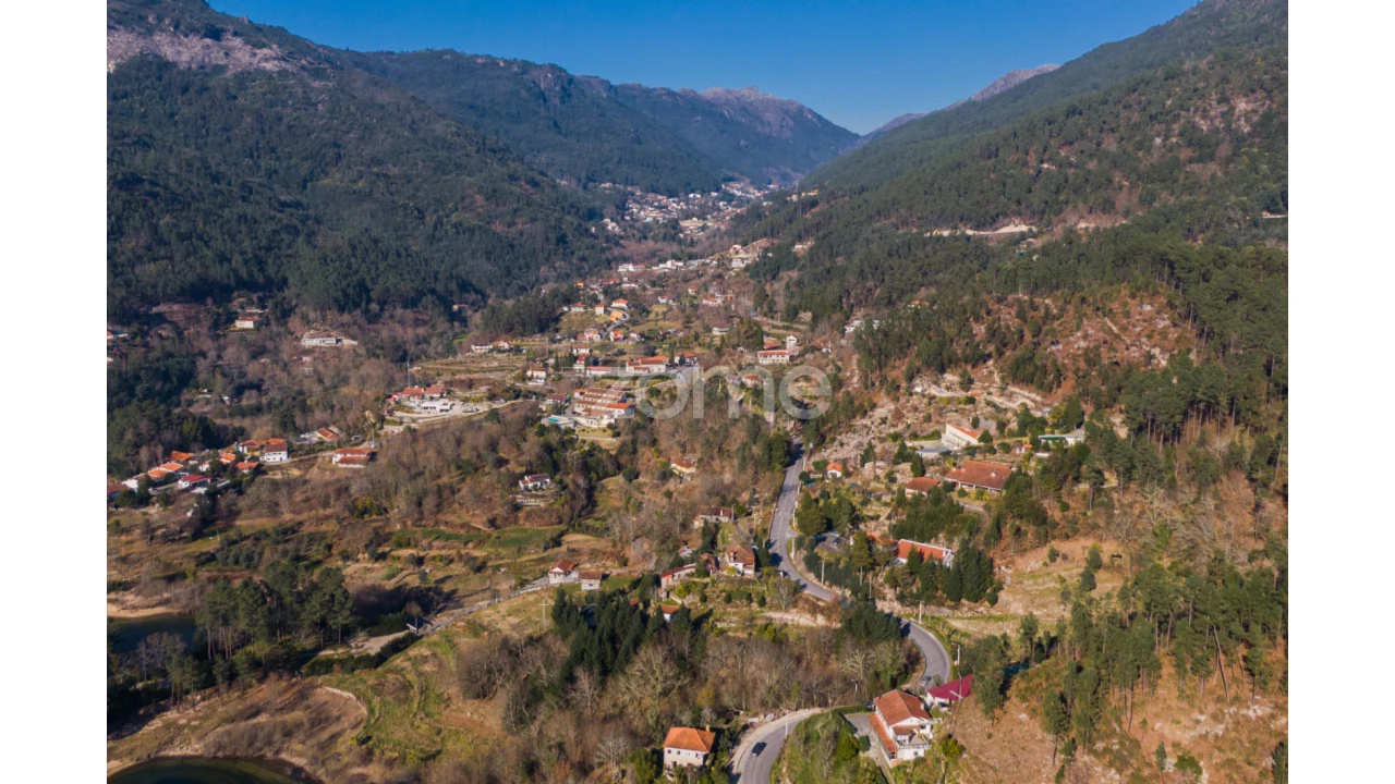 Moradia T5 para Venda em Vilar da Veiga Foto 60