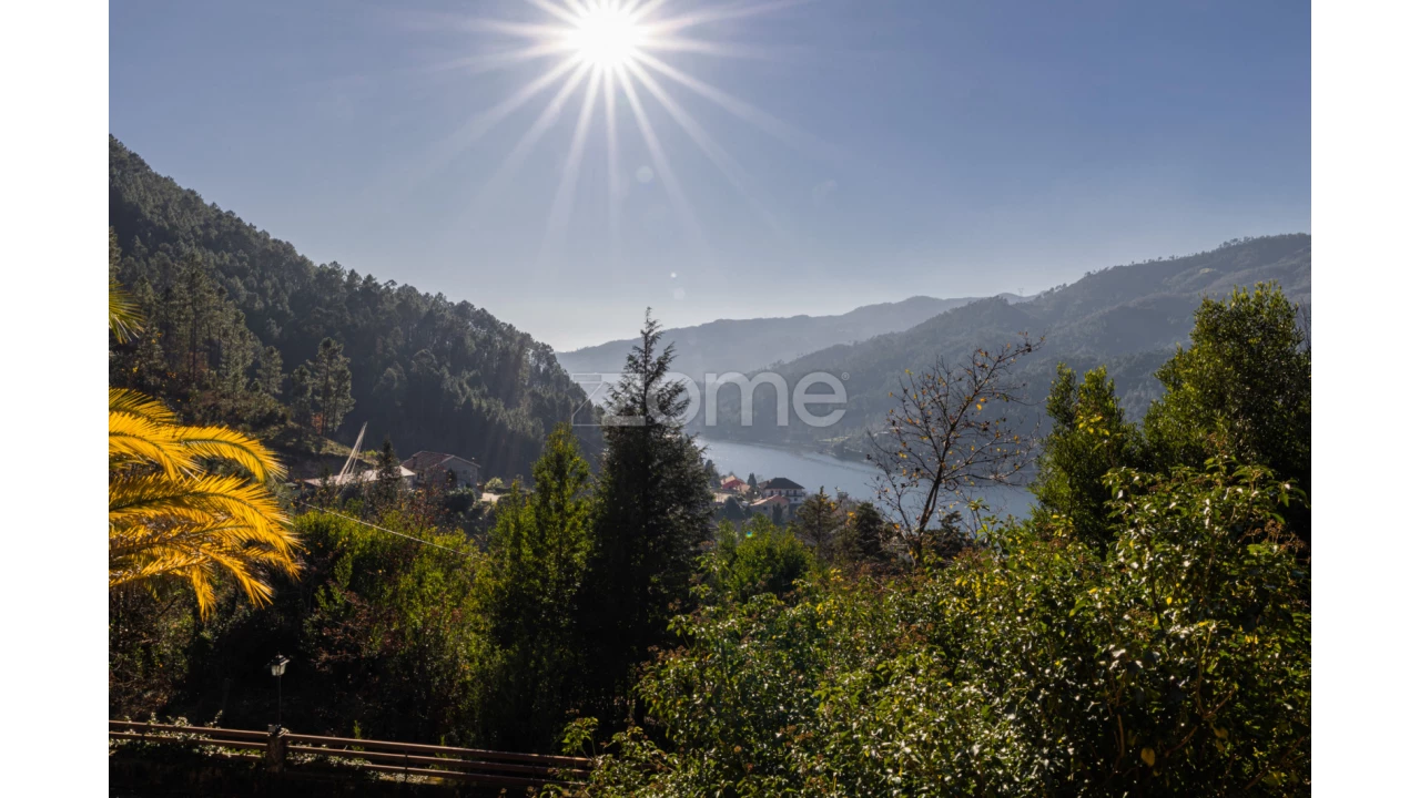 Moradia T5 para Venda em Vilar da Veiga Foto 4