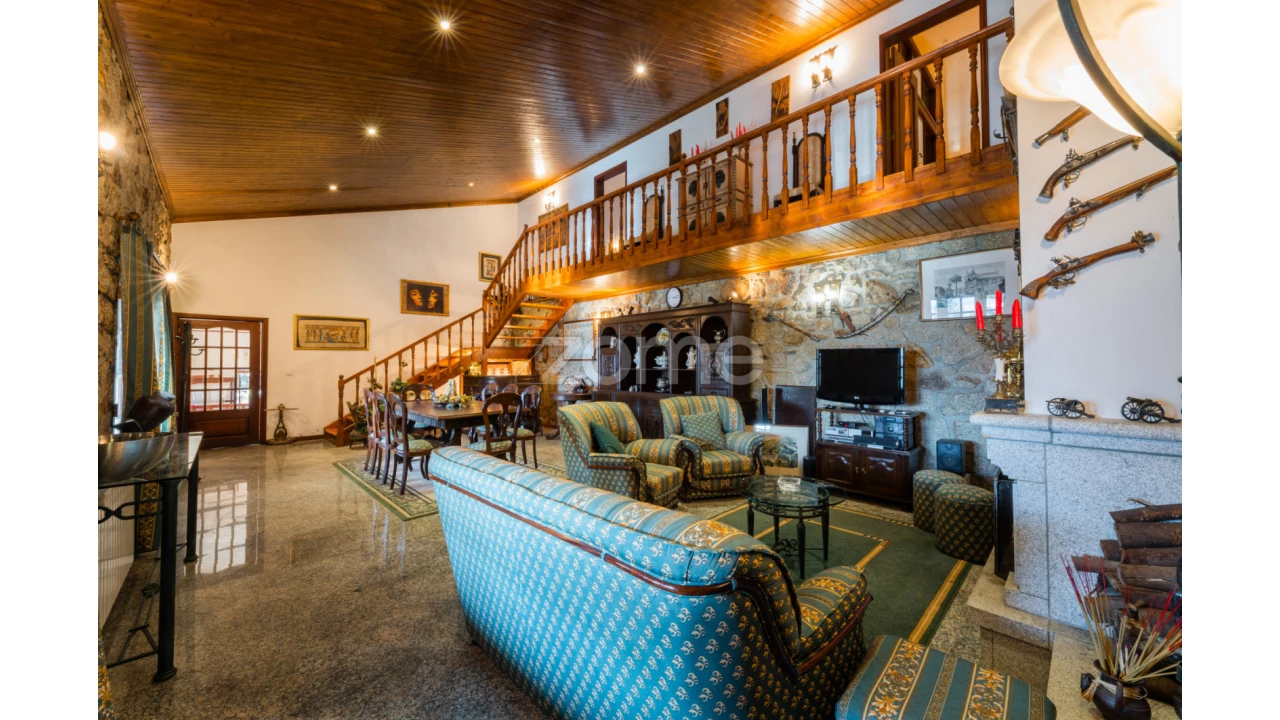 Moradia T5 para Venda em Vilar da Veiga Foto 5