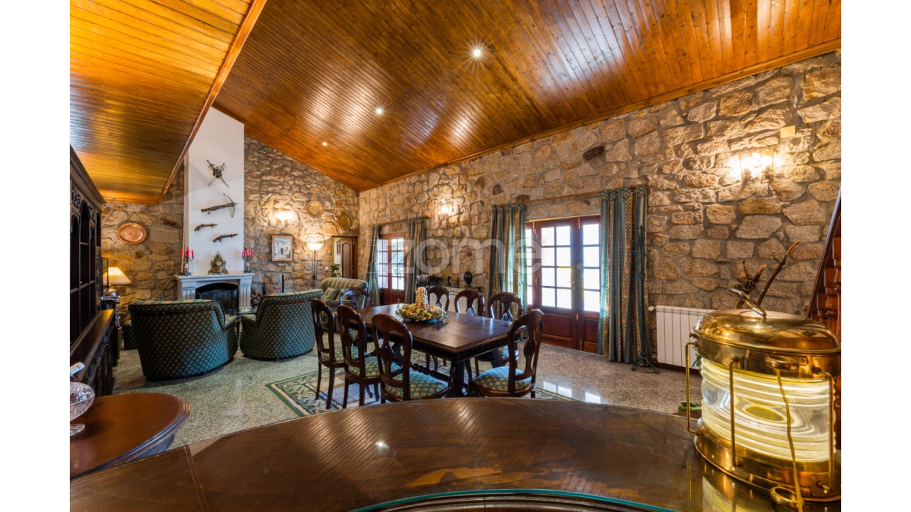 Moradia T5 para Venda em Vilar da Veiga Foto 6