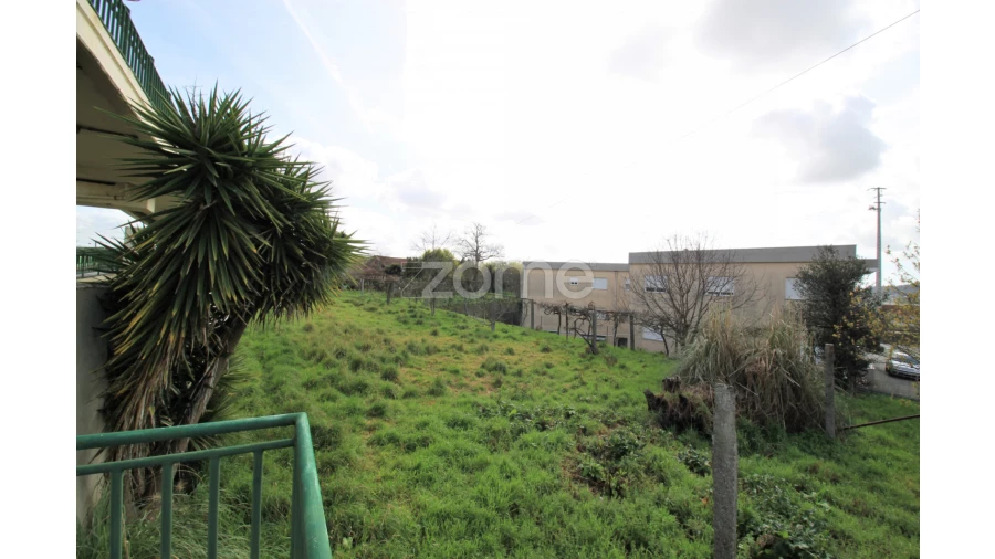 Moradia T3 para Venda em Louro Foto 10