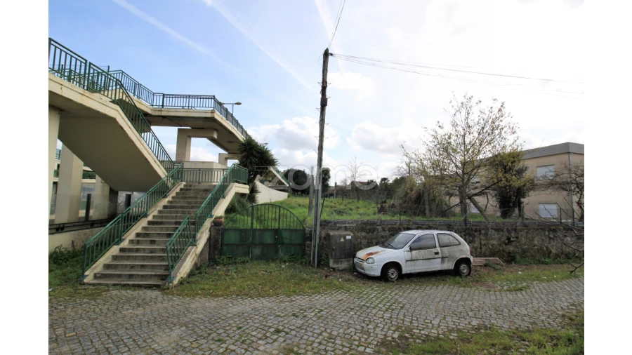 Moradia T3 para Venda em Louro Foto 14