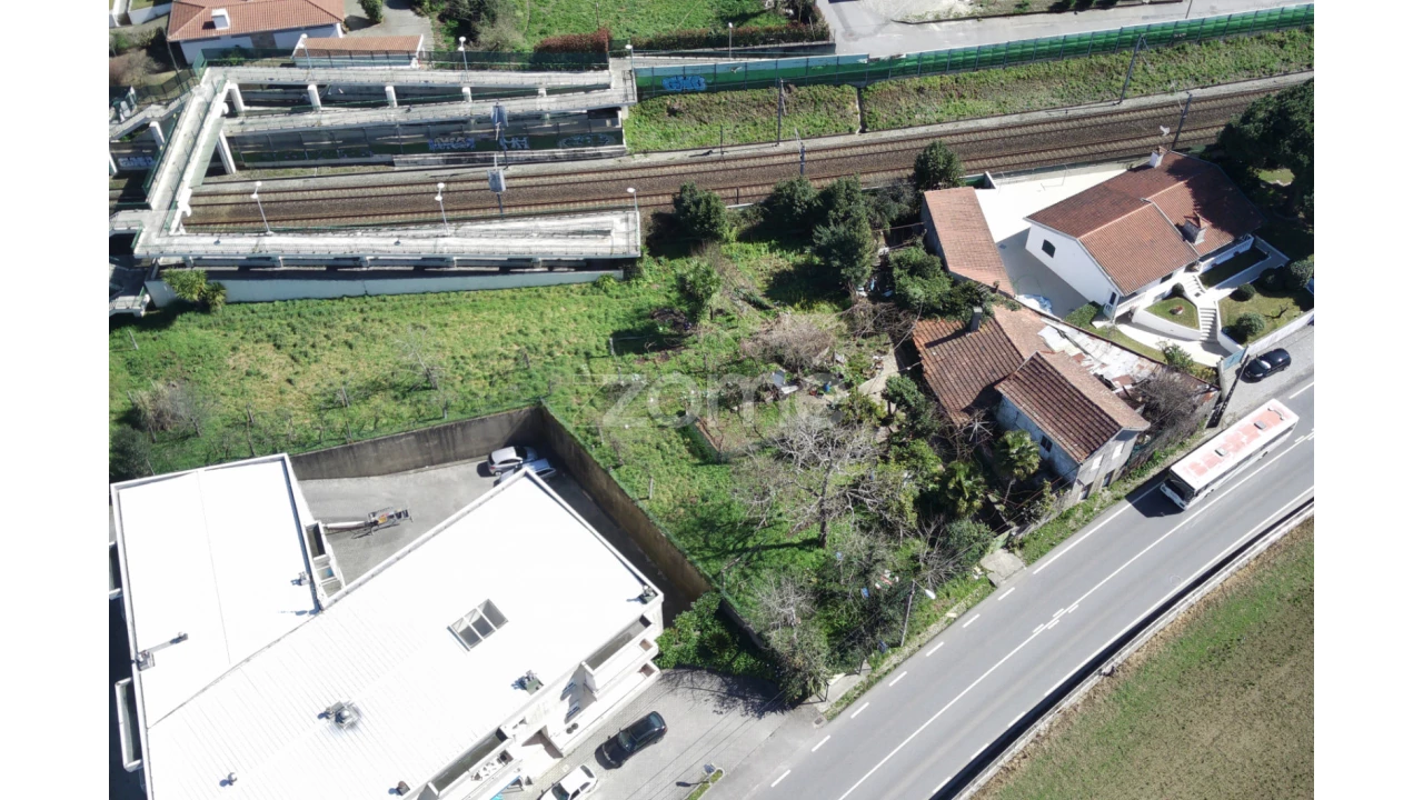 Moradia T3 para Venda em Louro Foto 21