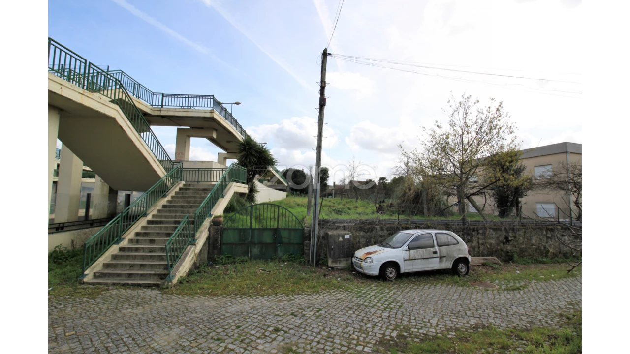 Moradia T3 para Venda em Louro Foto 14