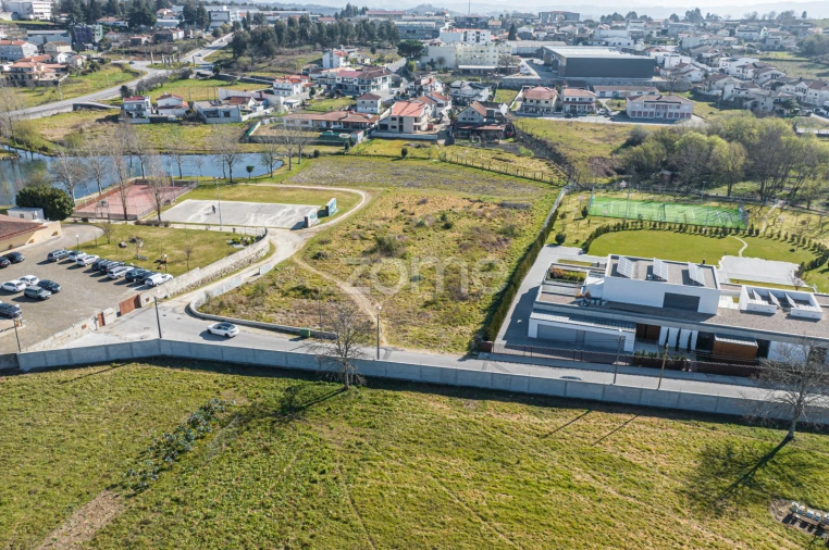 Terreno para Venda em Freamunde Foto 3