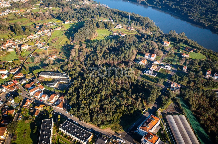 Terreno para Venda em Avintes Foto 7