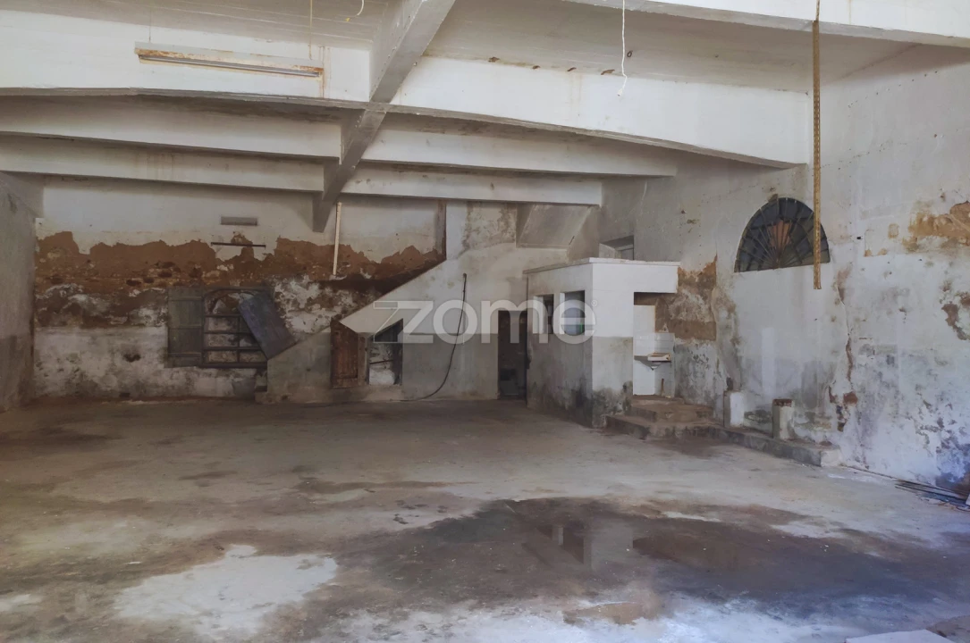 Terreno Comércio / Armazém para Venda em Olhão Foto 8