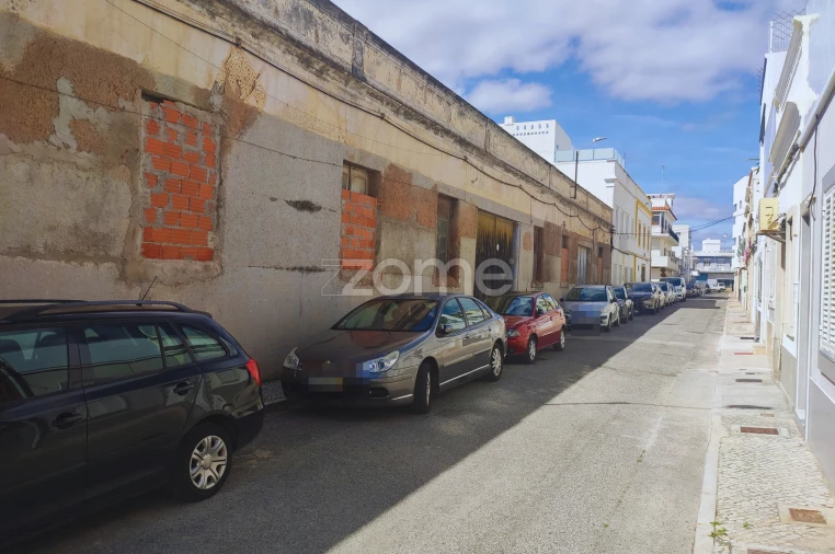 Terreno Comércio / Armazém para Venda em Olhão Foto 3