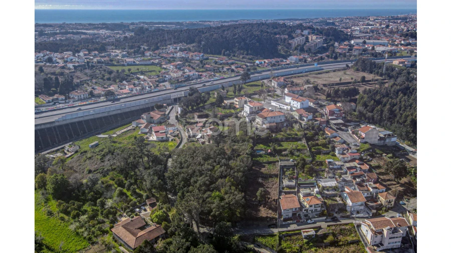 Terreno para Venda em Pedroso e Seixezelo Foto 2