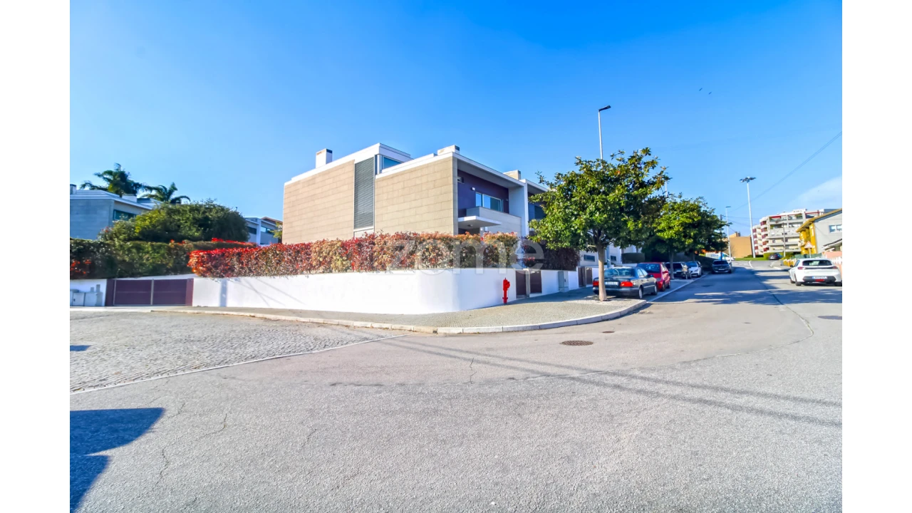 Moradia T3 para Venda em Mafamude e Vilar do Paraíso Foto 5