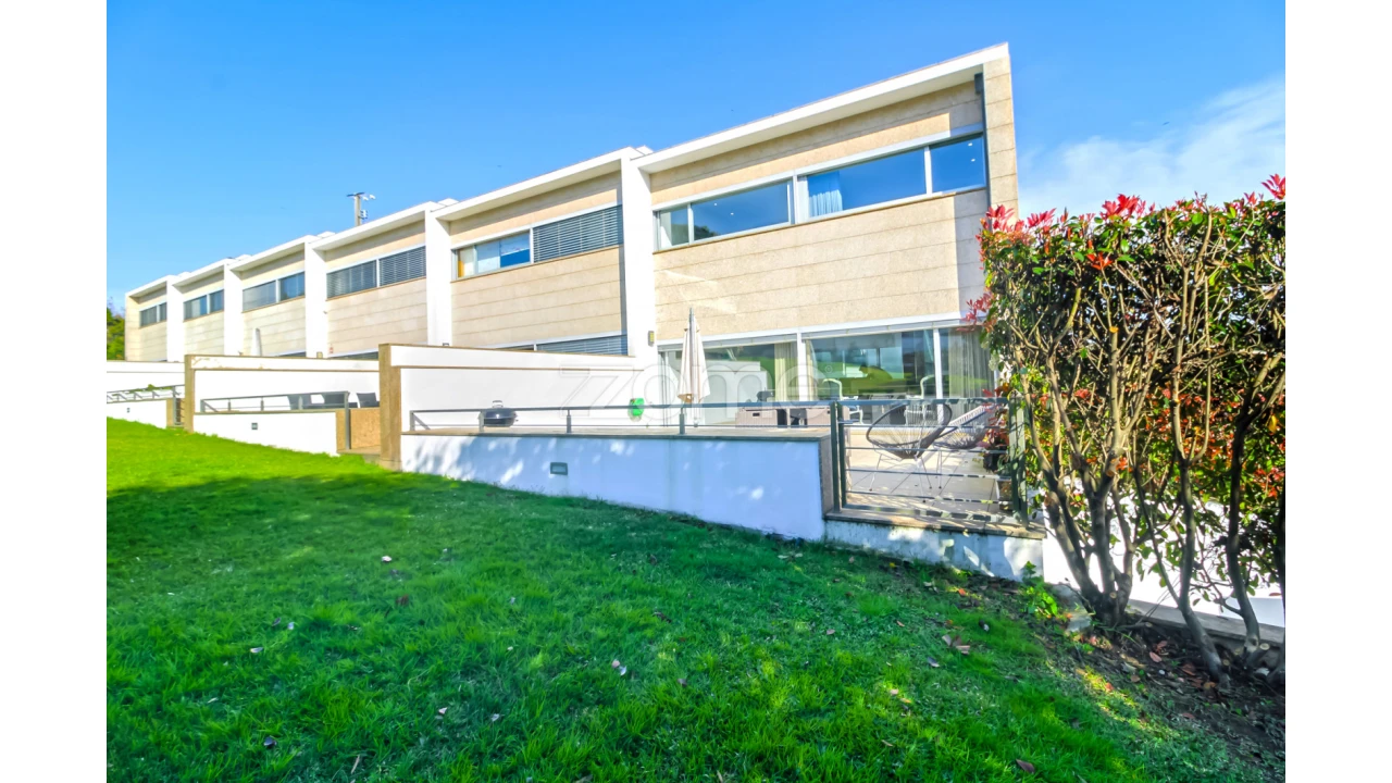 Moradia T3 para Venda em Mafamude e Vilar do Paraíso Foto 8