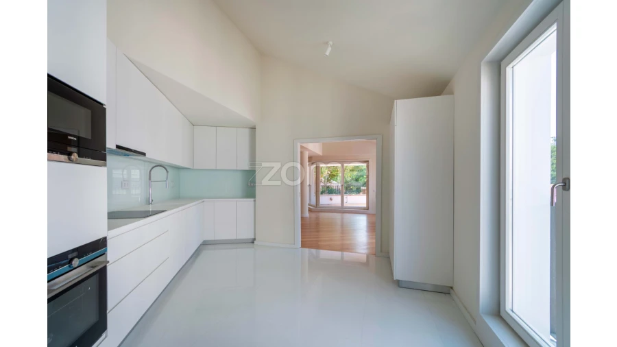 Apartamento T4 para Venda em Aldoar, Foz do Douro e Nevogilde Foto 5