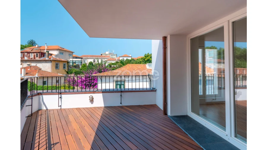 Apartamento T4 para Venda em Aldoar, Foz do Douro e Nevogilde