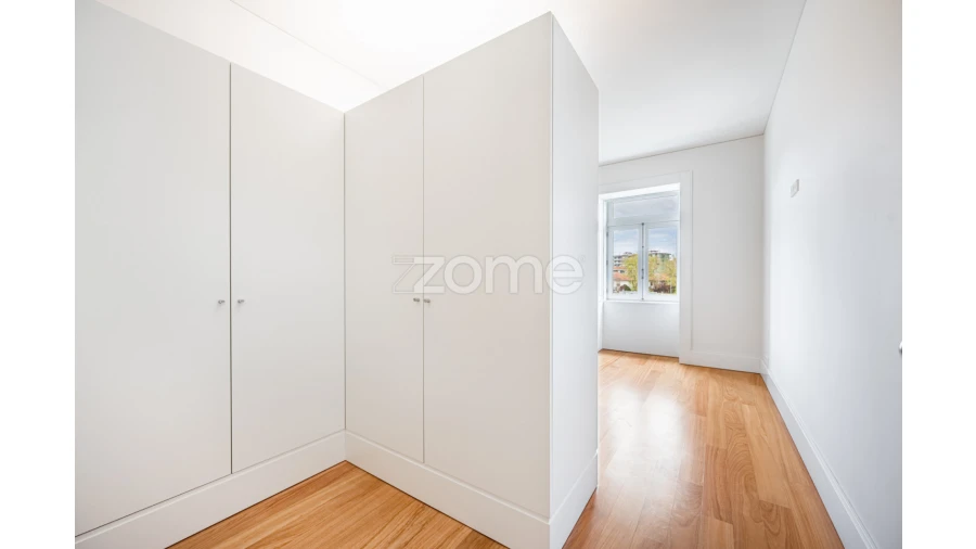 Apartamento T4 para Venda em Bonfim Foto 25