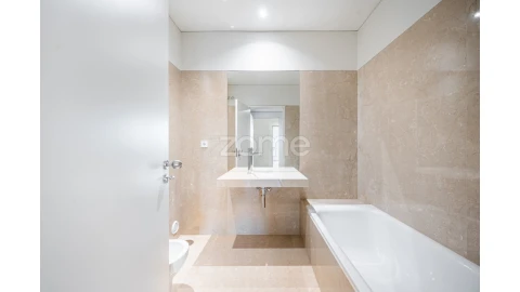 Apartamento T4 para Venda em Bonfim
