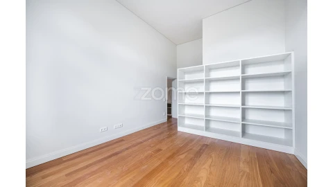 Apartamento T4 para Venda em Bonfim