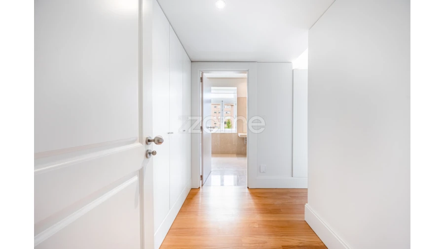 Apartamento T4 para Venda em Bonfim Foto 21