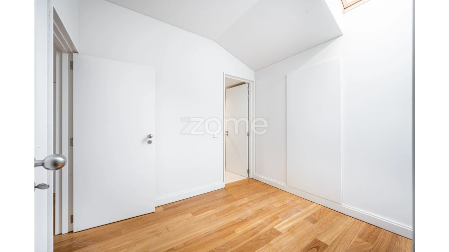 Apartamento T4 para Venda em Bonfim Foto 29