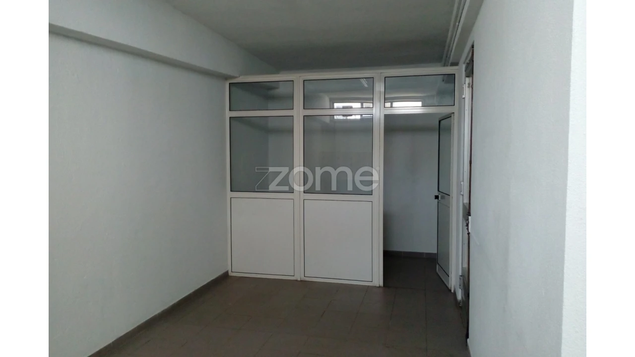 Negócio para Venda em Agualva e Mira-Sintra Foto 5