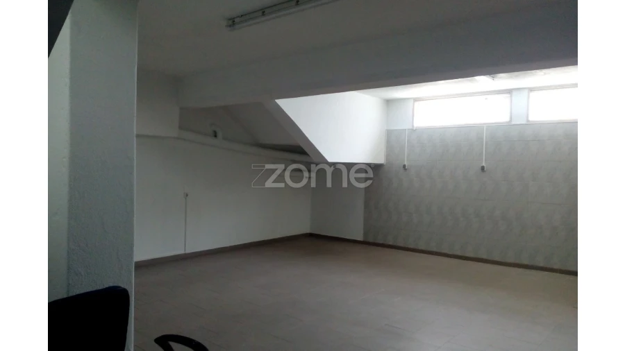 Negócio para Venda em Agualva e Mira-Sintra Foto 3