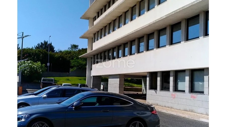 Escritório para Venda em Massamá e Monte Abraão