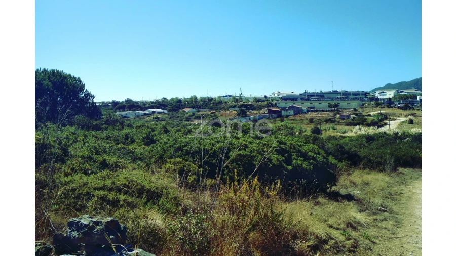 Terreno para Venda em Rio de Mouro Foto 3