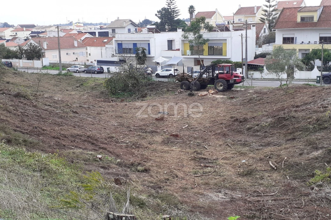 Terreno para Venda em Charneca de Caparica e Sobreda Foto 7