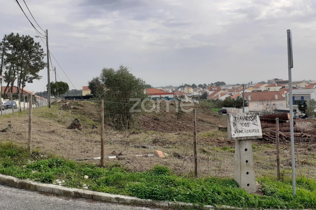 Terreno para Venda em Charneca de Caparica e Sobreda Foto 3