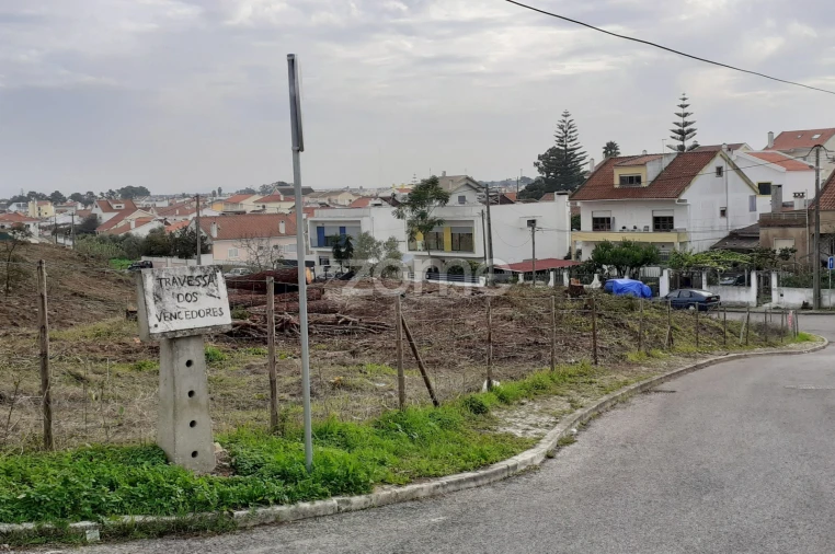 Terreno para Venda em Charneca de Caparica e Sobreda Foto 4