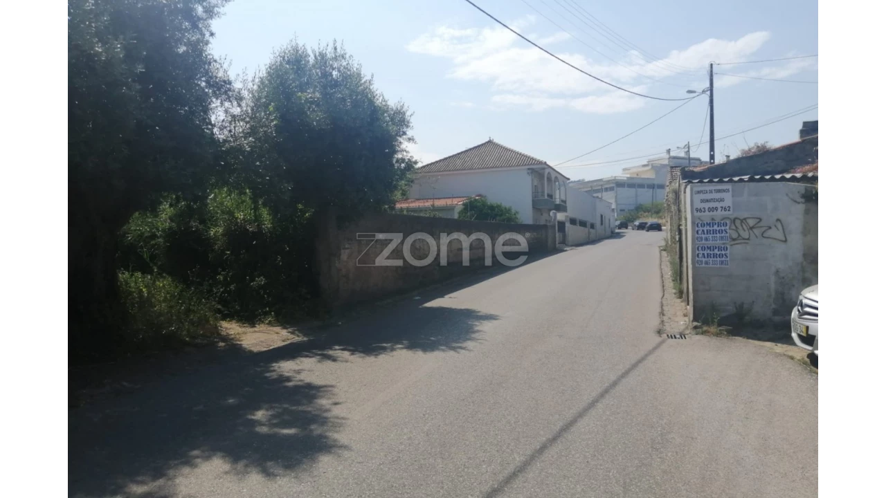 Terreno para Venda em Pontinha e Famões Foto 12