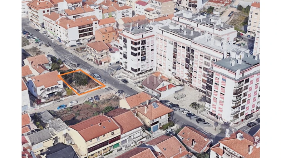 Terreno para Venda em Casal de Cambra Foto 4