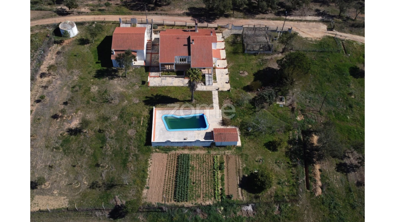 Quinta T5 para Venda em Abela Foto 8