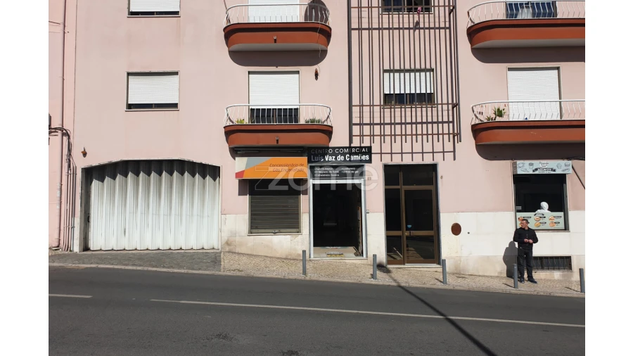 Negócio para Venda em Encosta do Sol Foto 2