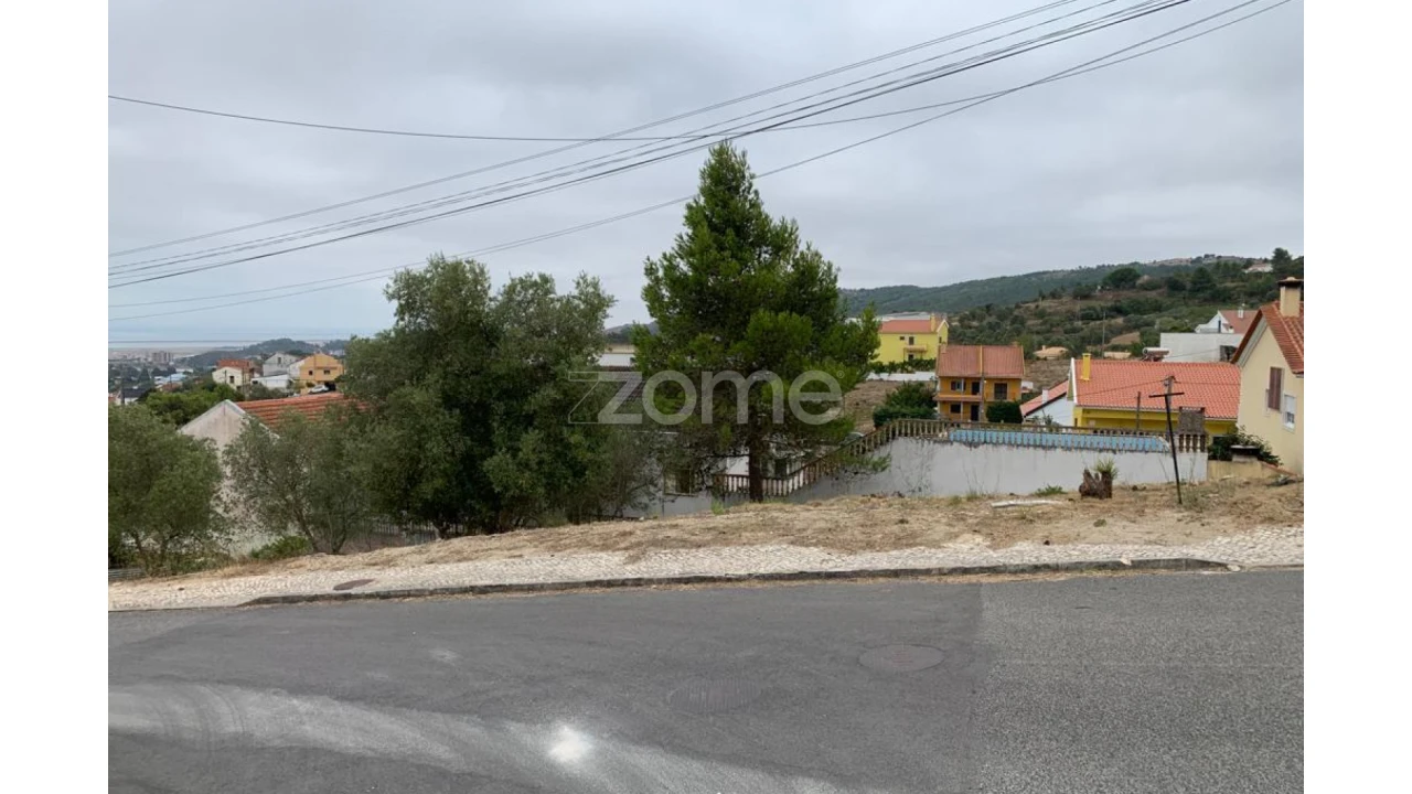 Terreno para Venda em Alverca do Ribatejo e Sobralinho Foto 9