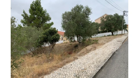 Terreno para Venda em Alverca do Ribatejo e Sobralinho