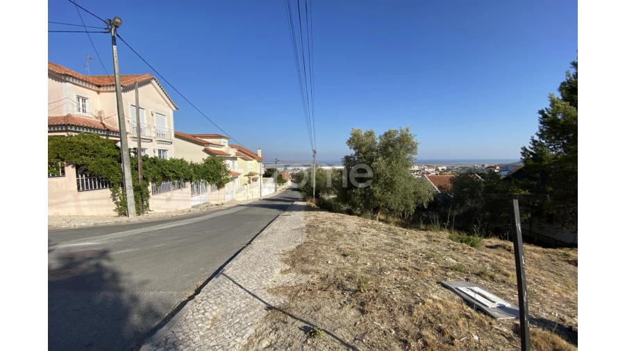 Terreno para Venda em Alverca do Ribatejo e Sobralinho Foto 4