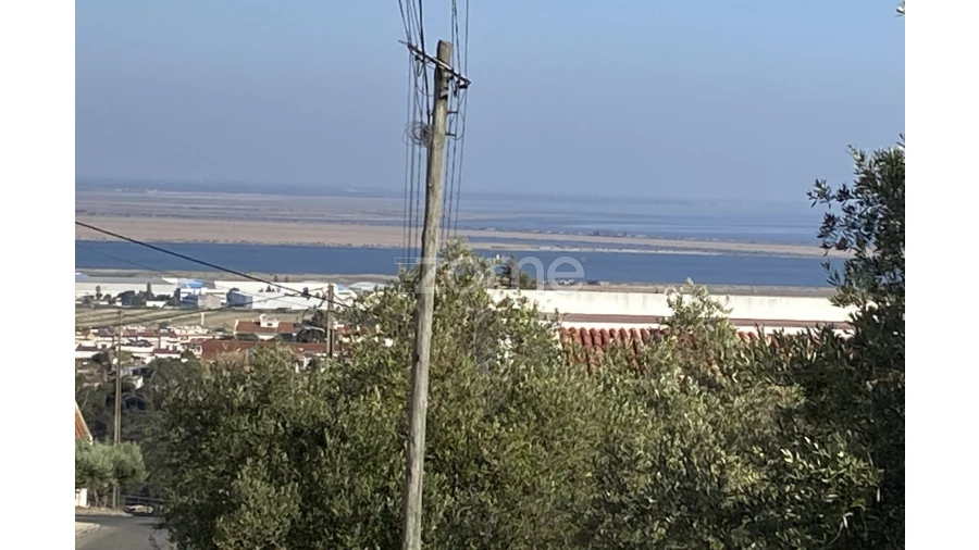 Terreno para Venda em Alverca do Ribatejo e Sobralinho Foto 1