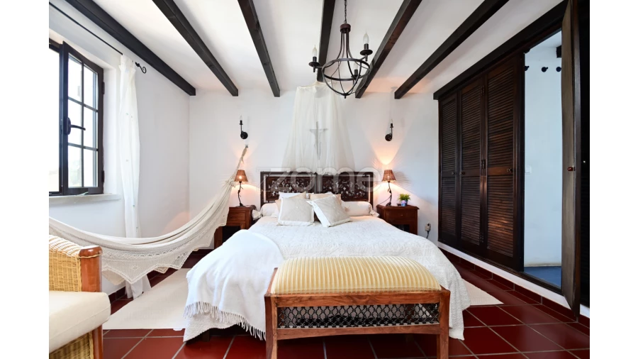 Quinta T5 para Venda em São Domingos e Vale de Água Foto 1