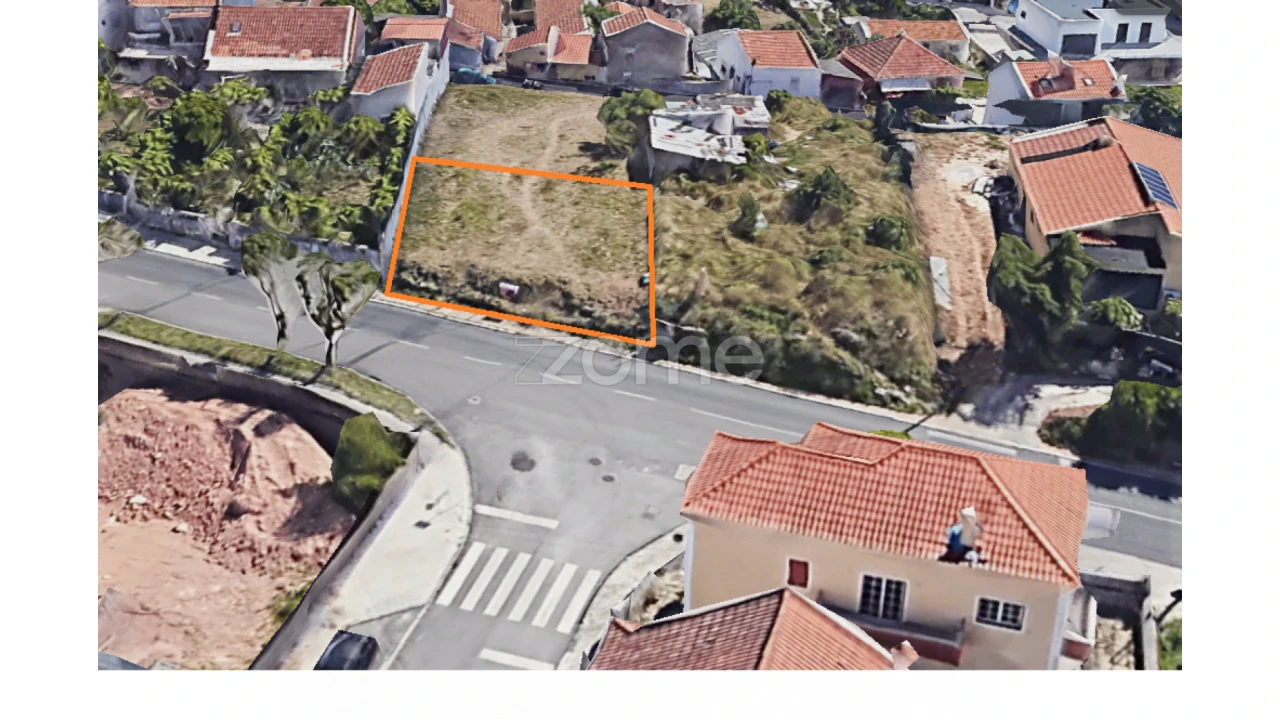 Terreno para Venda em Pontinha e Famões Foto 2