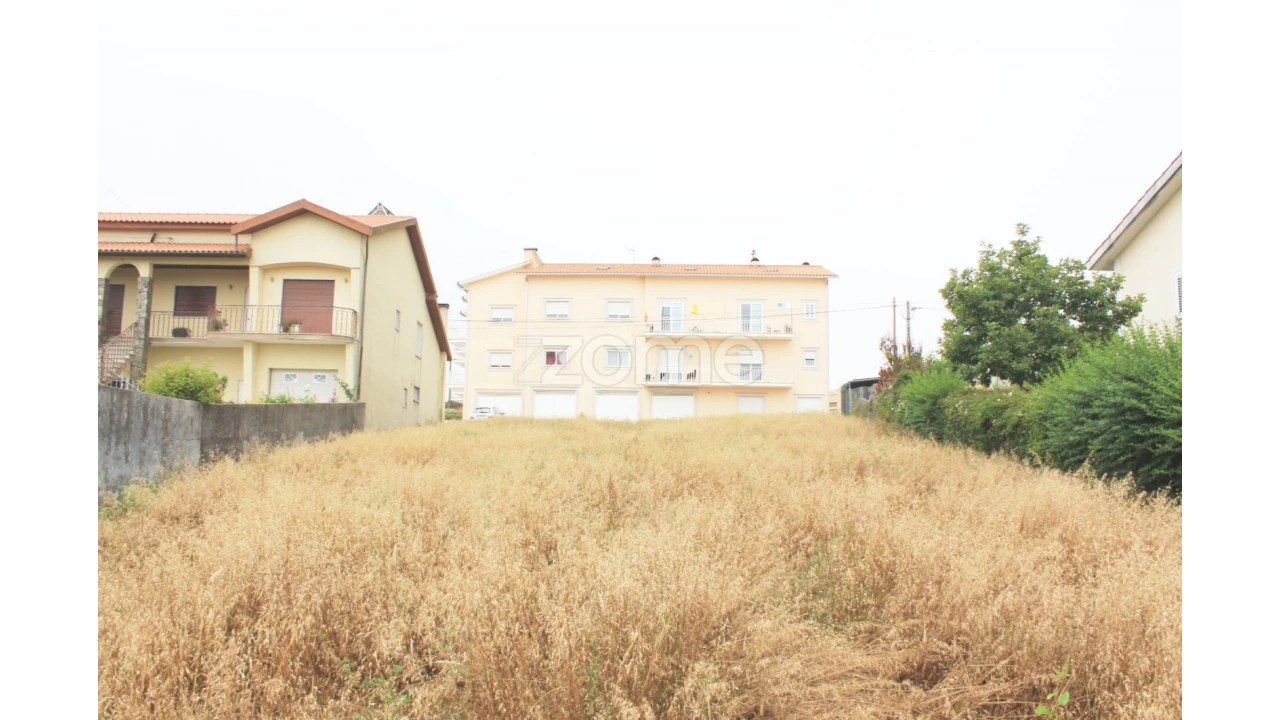 Terreno para Venda em Lorvão Foto 1