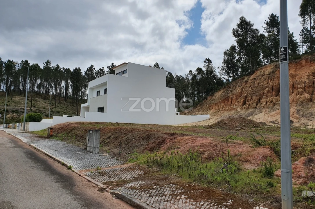 Terreno para Venda em Nossa Senhora das Misericordias Foto 4