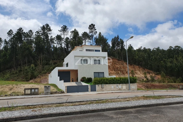 Terreno para Venda em Nossa Senhora das Misericordias Foto 2